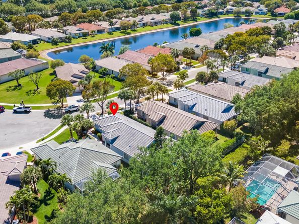 9082 Bay Point Cir Circle, West Palm Beach FL 33411