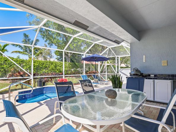 9082 Bay Point Cir Circle, West Palm Beach FL 33411