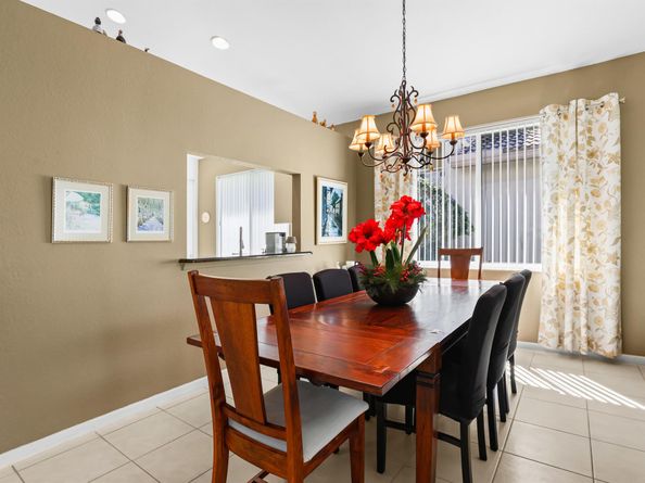 9082 Bay Point Cir Circle, West Palm Beach FL 33411