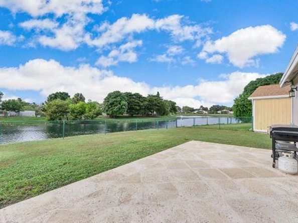 4085 Clearview Terrace, West Palm Beach FL 33417