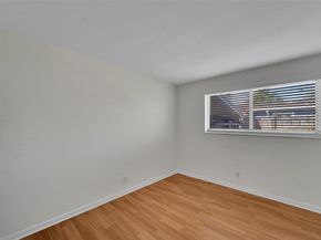 5940 NE 1st Ter, Oakland Park FL 33334