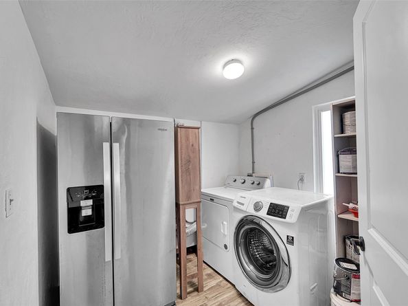 5940 NE 1st Ter, Oakland Park FL 33334