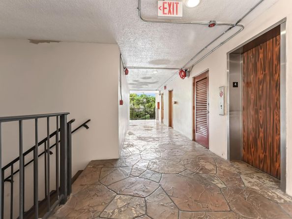 2650 NW 49th Avenue 422, Lauderdale Lakes FL 33313