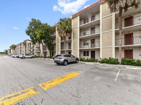 2650 NW 49th Avenue 422, Lauderdale Lakes FL 33313