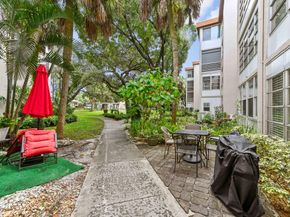 2650 NW 49th Avenue 422, Lauderdale Lakes FL 33313