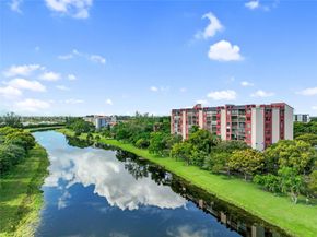 2206 S Cypress Bend Drive 801, Pompano Beach FL 33069