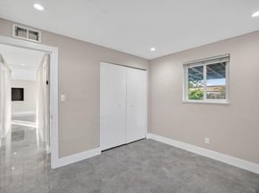 831 NE 58th Street, Oakland Park FL 33334