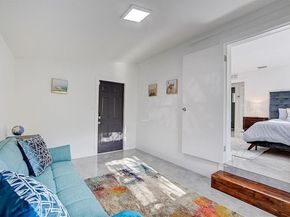 831 NE 58th Street, Oakland Park FL 33334