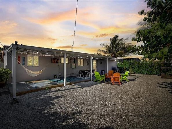 831 NE 58th Street, Oakland Park FL 33334