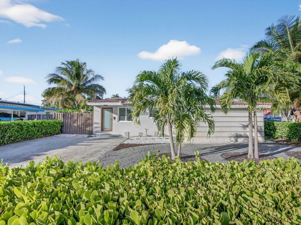 831 NE 58th Street, Oakland Park FL 33334