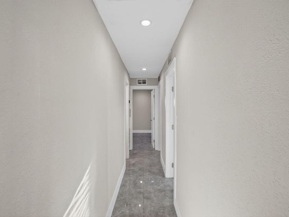 831 NE 58th Street, Oakland Park FL 33334