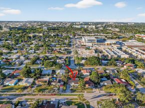 831 NE 58th Street, Oakland Park FL 33334