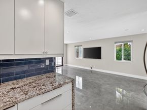 831 NE 58th Street, Oakland Park FL 33334