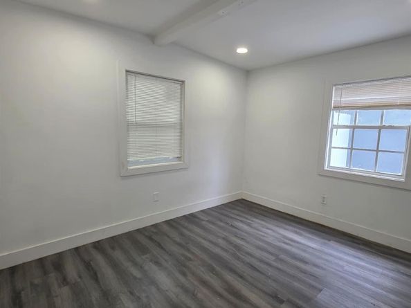 2974 NW 97th St, Miami FL 33147