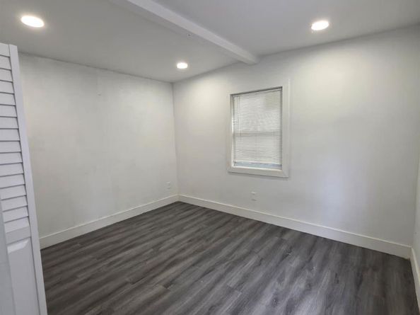 2974 NW 97th St, Miami FL 33147