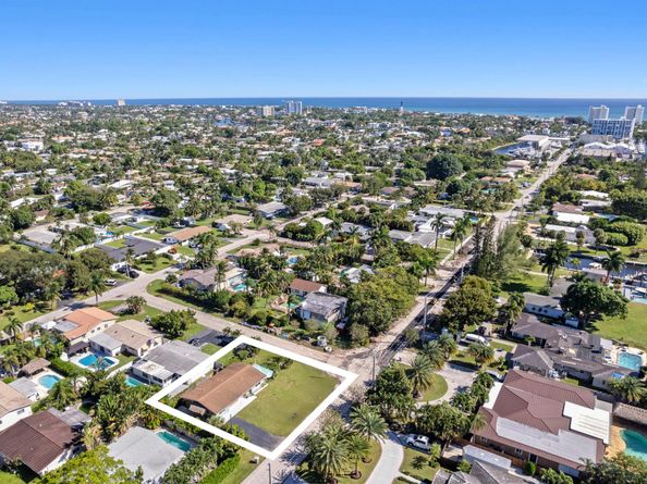 2611 NE 16th Street, Pompano Beach FL 33062