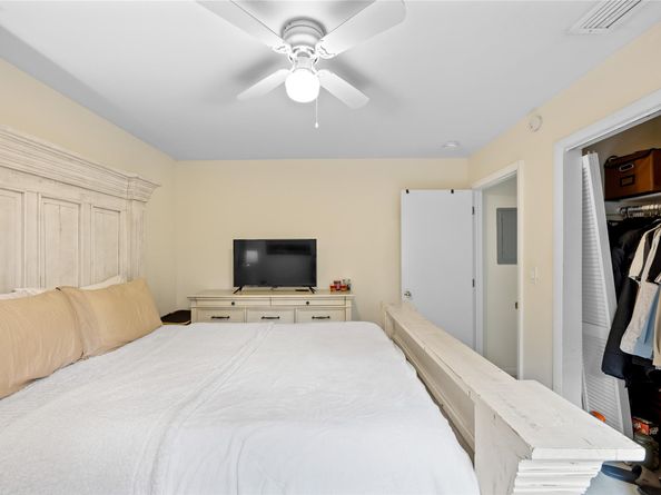 1421 NE 5th Ter, Fort Lauderdale FL 33304