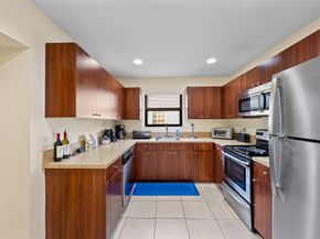 1421 NE 5th Ter, Fort Lauderdale FL 33304