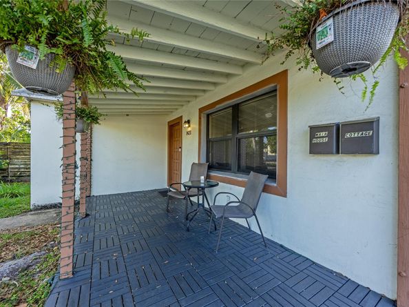 1421 NE 5th Ter, Fort Lauderdale FL 33304