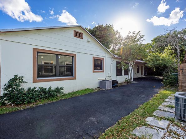 1421 NE 5th Ter, Fort Lauderdale FL 33304