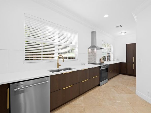 920 SW 8th St, Fort Lauderdale FL 33315