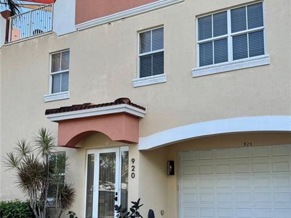 920 SW 8th St, Fort Lauderdale FL 33315