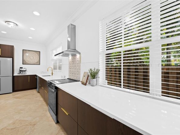 920 SW 8th St, Fort Lauderdale FL 33315