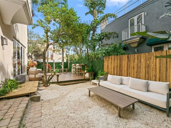 920 SW 8th St, Fort Lauderdale FL 33315