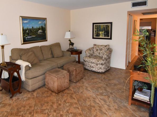 3020 Hythe B 3020b, Boca Raton FL 33434