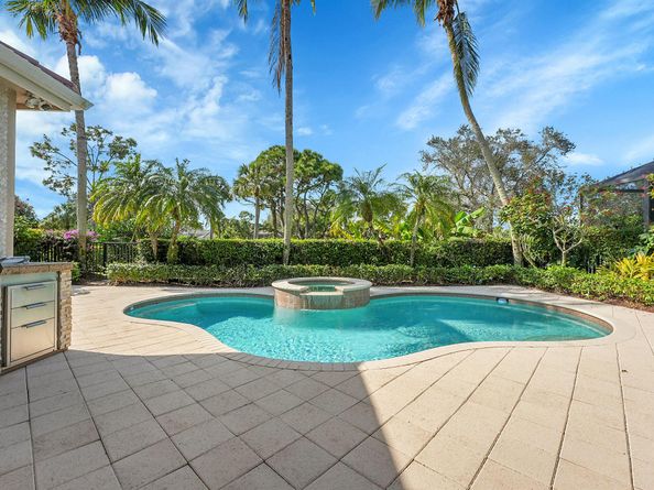 111 San Marco Drive, Palm Beach Gardens FL 33418