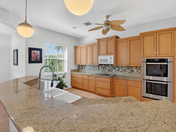 9826 Via Amati, Lake Worth FL 33467