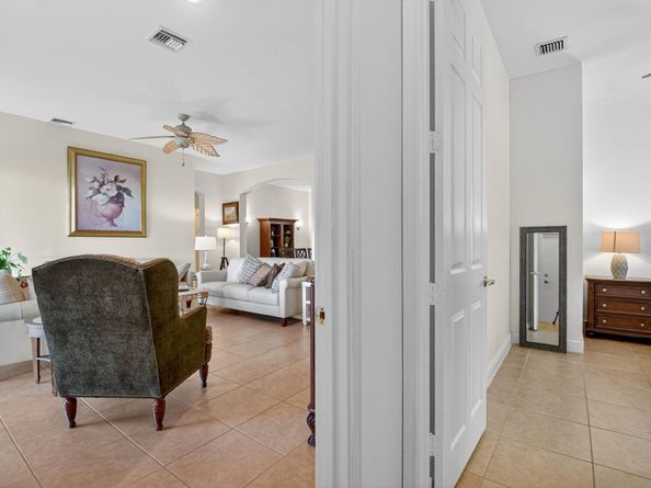 9826 Via Amati, Lake Worth FL 33467