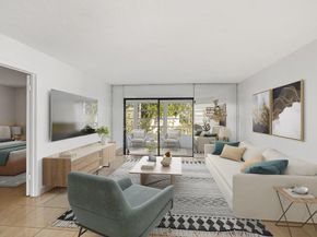 4090 NW 42nd Ave 309, Lauderdale Lakes FL 33319