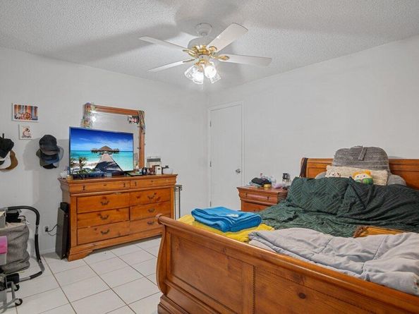 5800 Fernley Drive W 40, West Palm Beach FL 33415