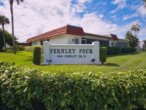 5800 Fernley Drive W 40, West Palm Beach FL 33415