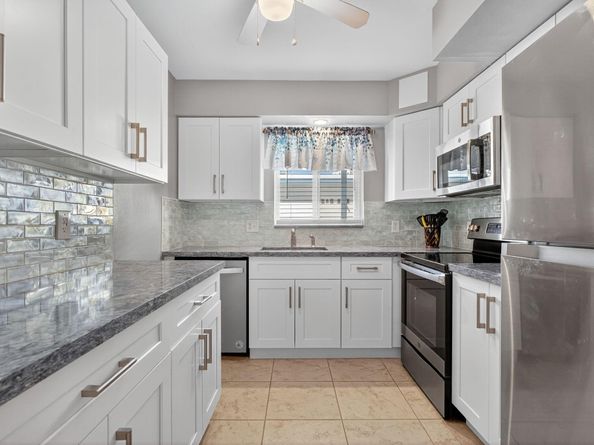 3201 SE 12th St C2, Pompano Beach FL 33062