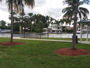 3201 SE 12th St C2, Pompano Beach FL 33062