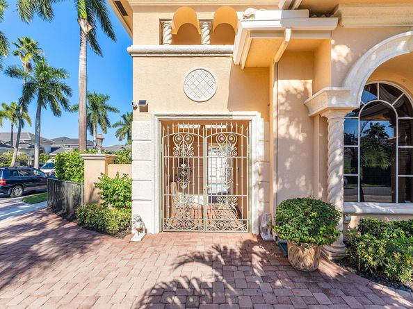 3879 Landings Drive, Boca Raton FL 33496