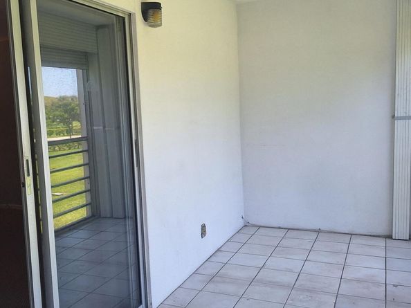 2092 Wolverton, Boca Raton FL 33434