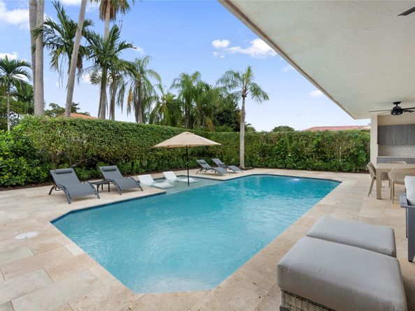 10877 NW 6th St, Coral Springs FL 33071