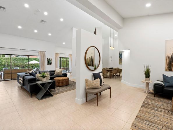 10877 NW 6th St, Coral Springs FL 33071