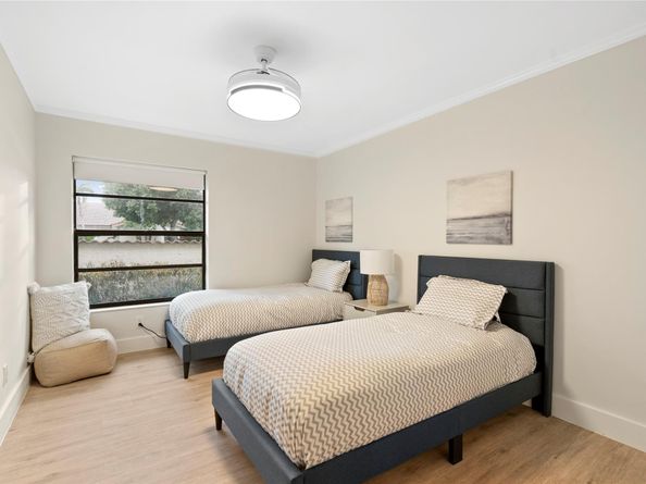 10877 NW 6th St, Coral Springs FL 33071