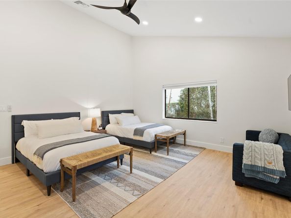 10877 NW 6th St, Coral Springs FL 33071