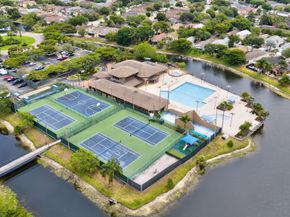 2320 NW 37th Avenue D29, Coconut Creek FL 33066