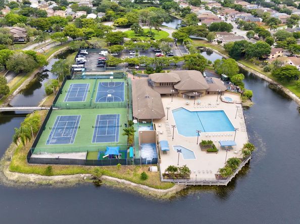 2320 NW 37th Avenue D29, Coconut Creek FL 33066