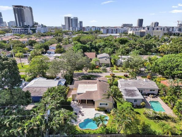 408 NE 9th Ave, Fort Lauderdale FL 33301