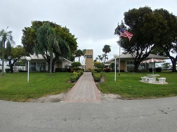 2851 E Golf Blvd 206, Pompano Beach FL 33064