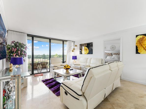 5600 N Flagler Drive 605, West Palm Beach FL 33407