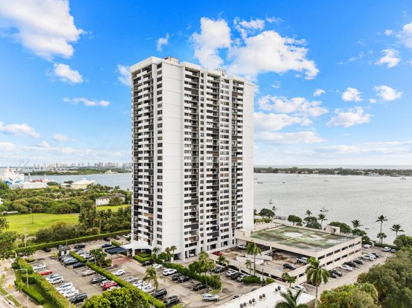 5600 N Flagler Drive 605, West Palm Beach FL 33407