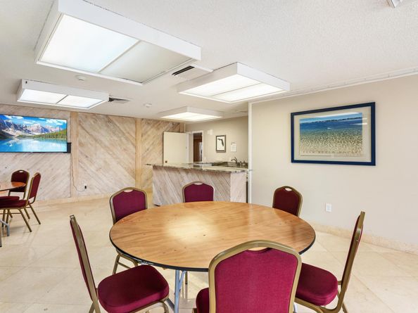 5600 N Flagler Drive 605, West Palm Beach FL 33407